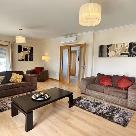 Heilige Efigenie By Interhome Vakantiehuis Lourinhã
