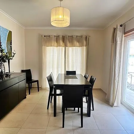 Heilige Efigenie By Interhome Vakantiehuis Lourinhã