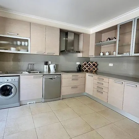 Heilige Efigenie By Interhome ロウリニャン